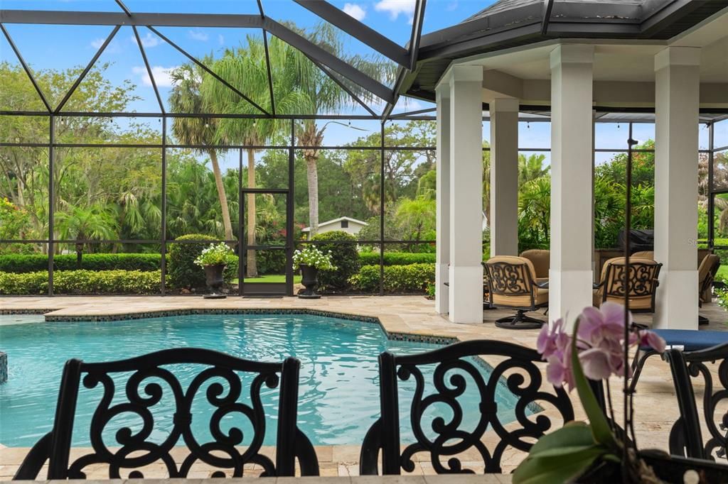For Sale: $1,350,000 (4 beds, 3 baths, 3745 Square Feet)