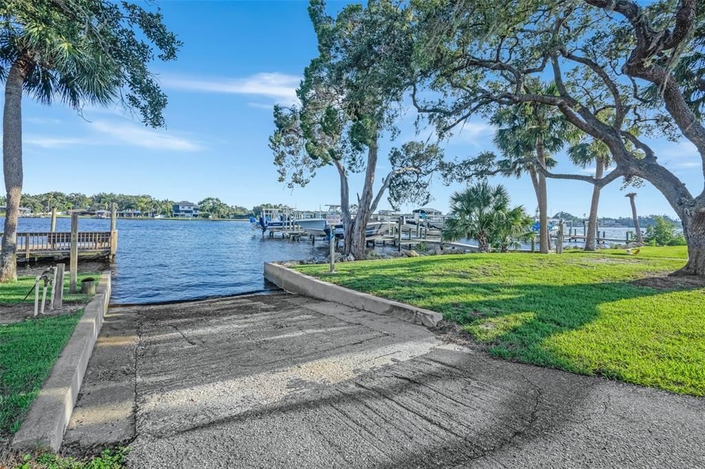 For Sale: $1,350,000 (4 beds, 3 baths, 3745 Square Feet)