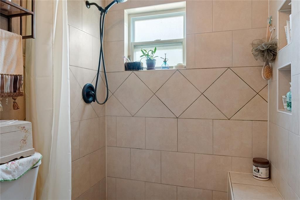 For Sale: $339,500 (4 beds, 3 baths, 2135 Square Feet)