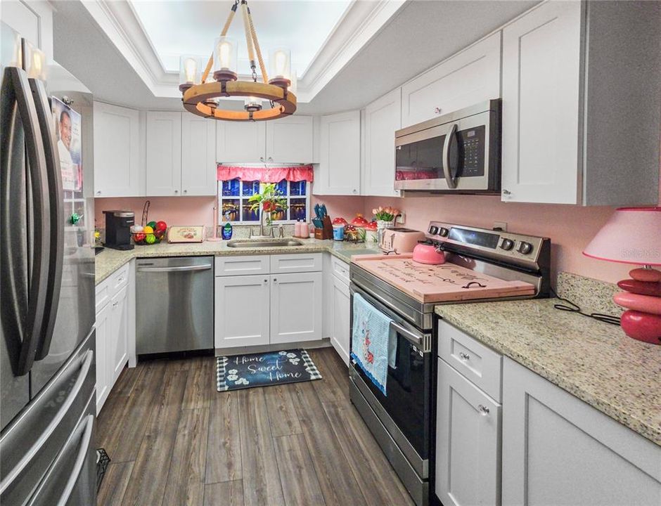 For Sale: $106,000 (2 beds, 2 baths, 1138 Square Feet)