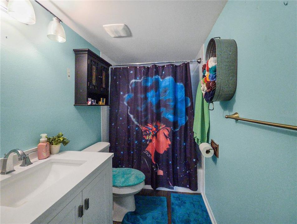 For Sale: $106,000 (2 beds, 2 baths, 1138 Square Feet)