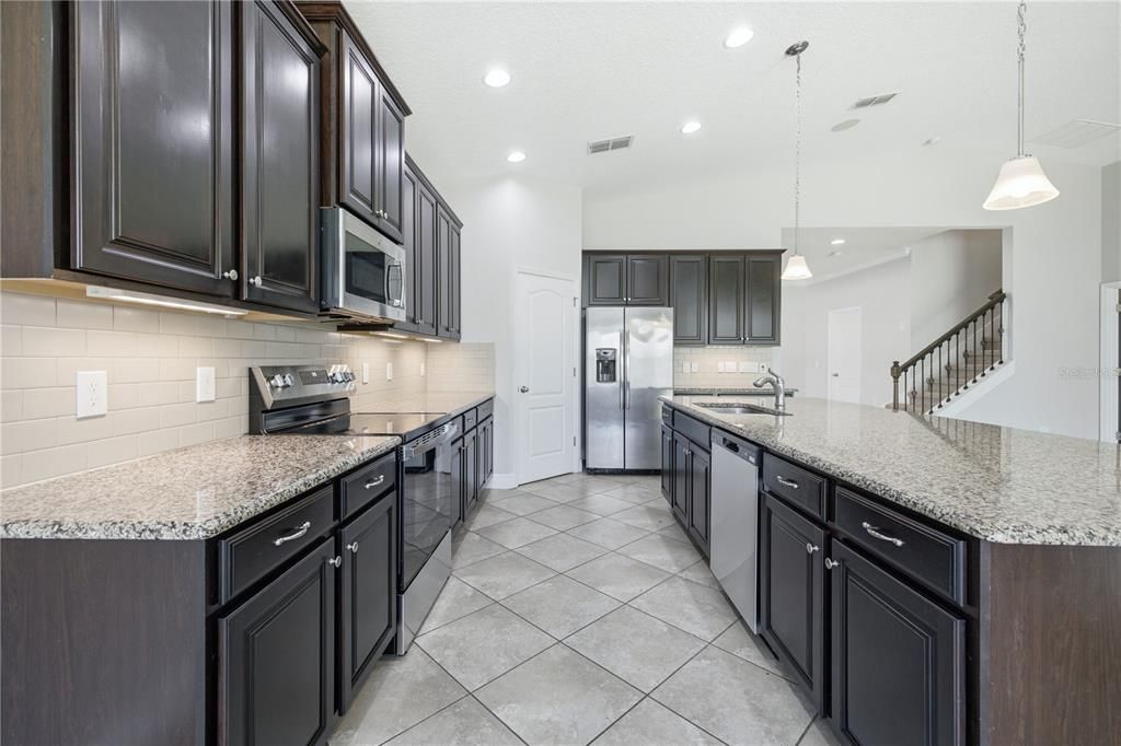 For Sale: $635,000 (4 beds, 2 baths, 2634 Square Feet)