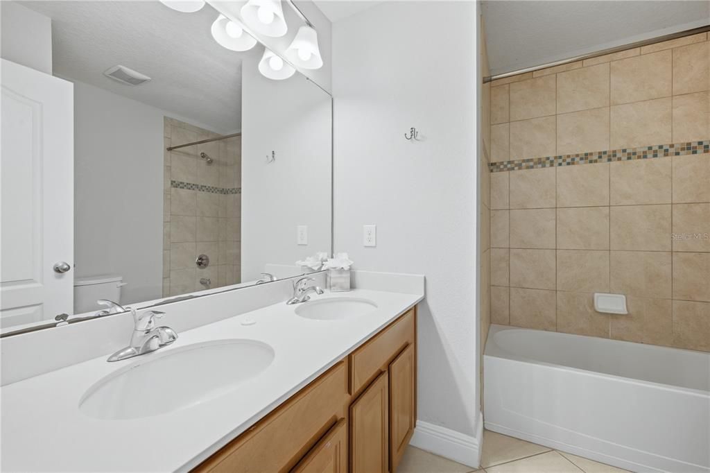 For Sale: $635,000 (4 beds, 2 baths, 2634 Square Feet)