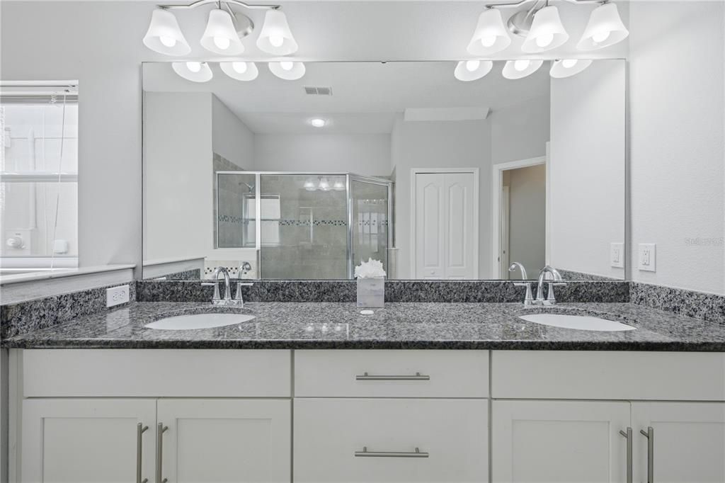 For Sale: $635,000 (4 beds, 2 baths, 2634 Square Feet)