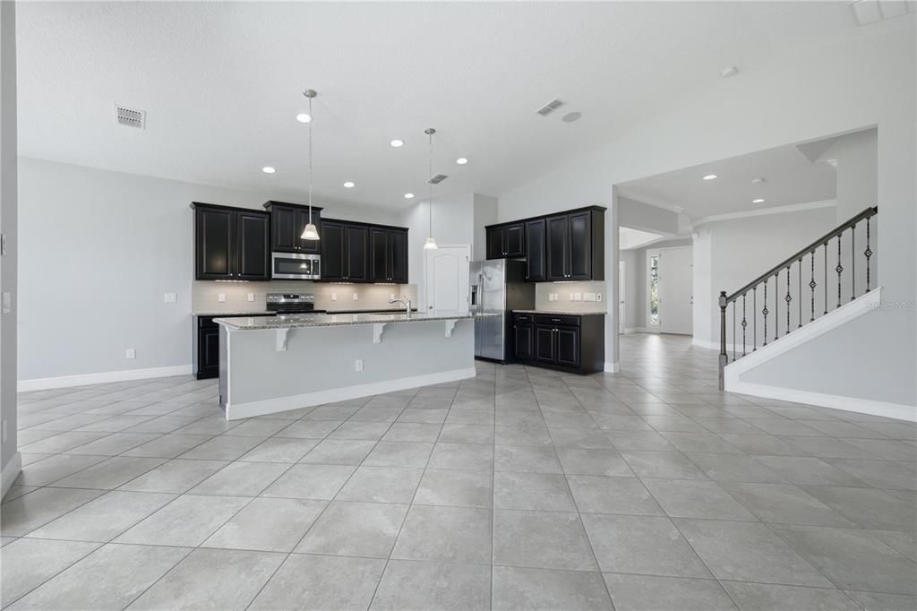 For Sale: $635,000 (4 beds, 2 baths, 2634 Square Feet)