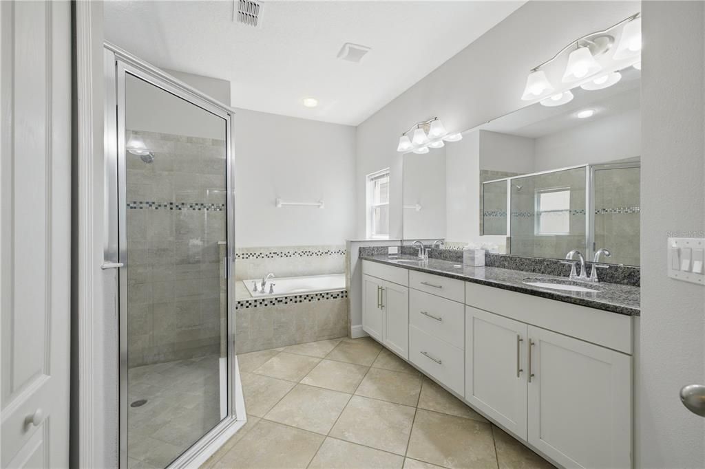 For Sale: $635,000 (4 beds, 2 baths, 2634 Square Feet)
