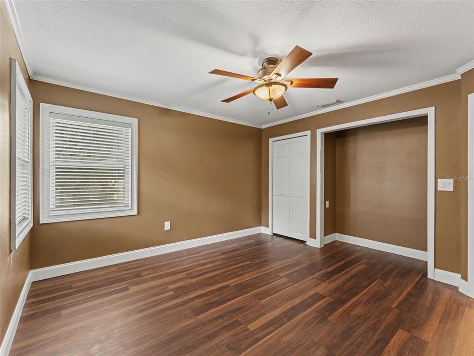 For Sale: $625,000 (4 beds, 2 baths, 2860 Square Feet)