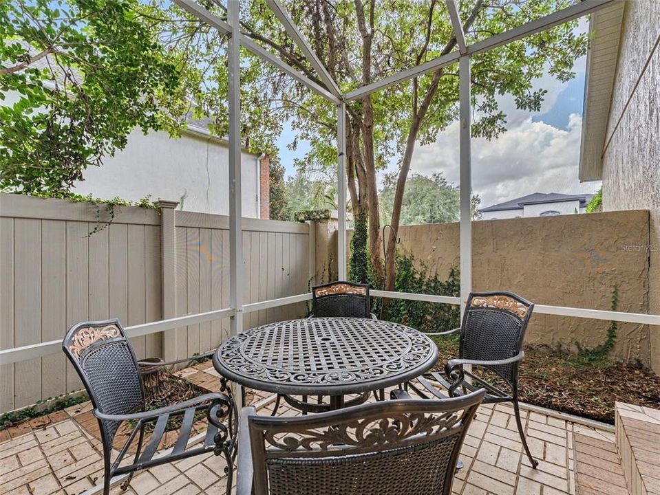 For Sale: $625,000 (4 beds, 2 baths, 2860 Square Feet)