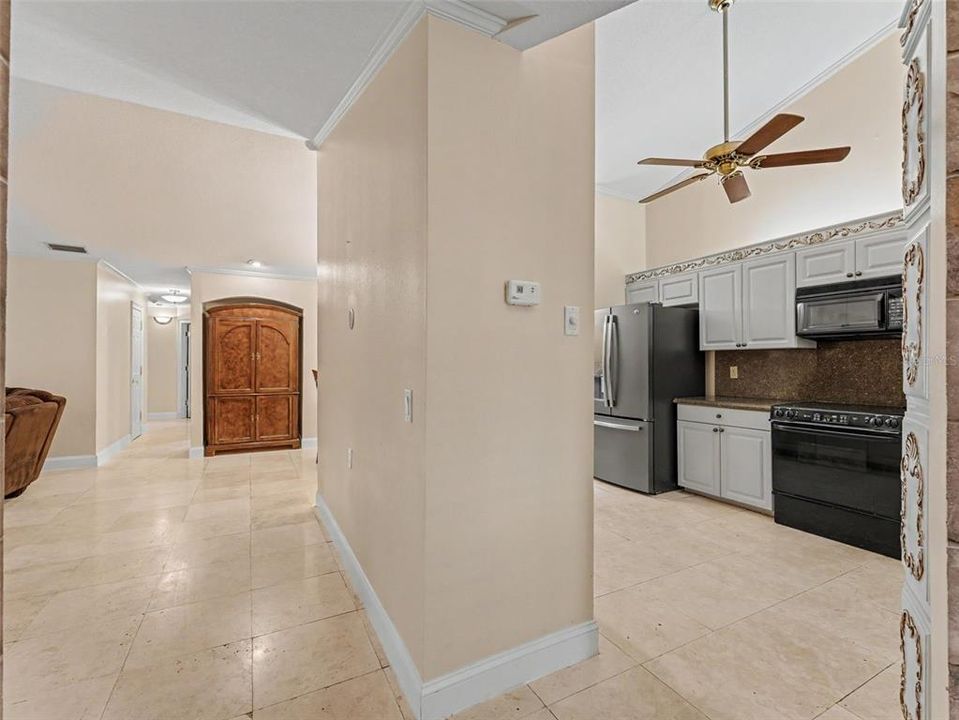 For Sale: $625,000 (4 beds, 2 baths, 2860 Square Feet)