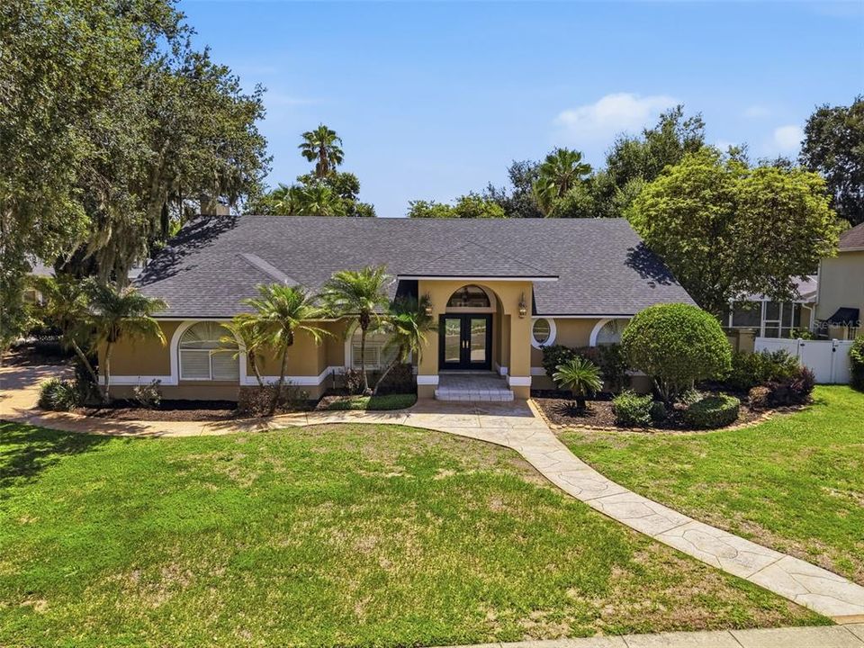 For Sale: $625,000 (4 beds, 2 baths, 2860 Square Feet)