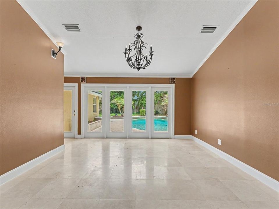 For Sale: $625,000 (4 beds, 2 baths, 2860 Square Feet)