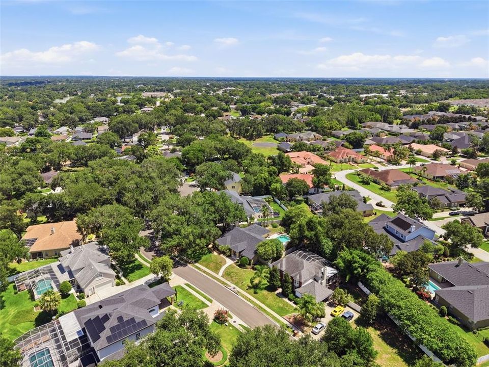 For Sale: $625,000 (4 beds, 2 baths, 2860 Square Feet)