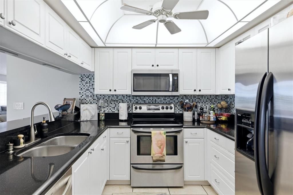 For Sale: $539,900 (3 beds, 2 baths, 1866 Square Feet)