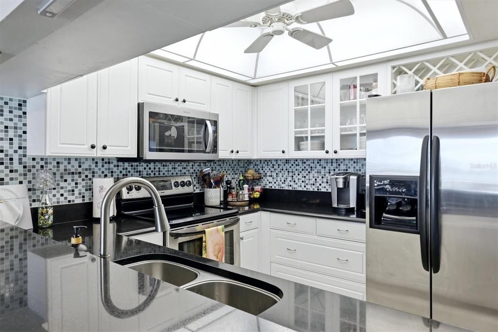 For Sale: $539,900 (3 beds, 2 baths, 1866 Square Feet)