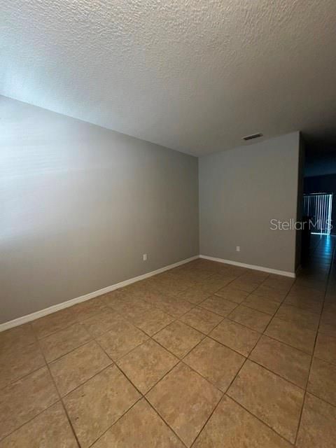 En Renta: $2,450 (3 camas, 2 baños, 1834 Pies cuadrados)