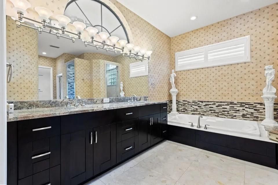 В аренду: $4,950 (4 спален, 3 ванн, 3709 Квадратных фут)