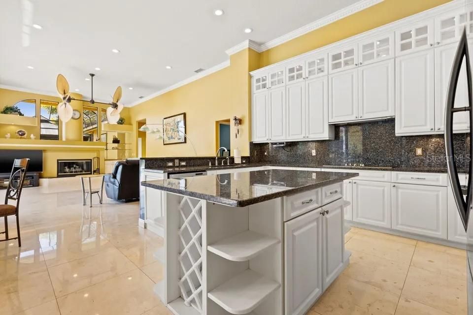 В аренду: $4,950 (4 спален, 3 ванн, 3709 Квадратных фут)
