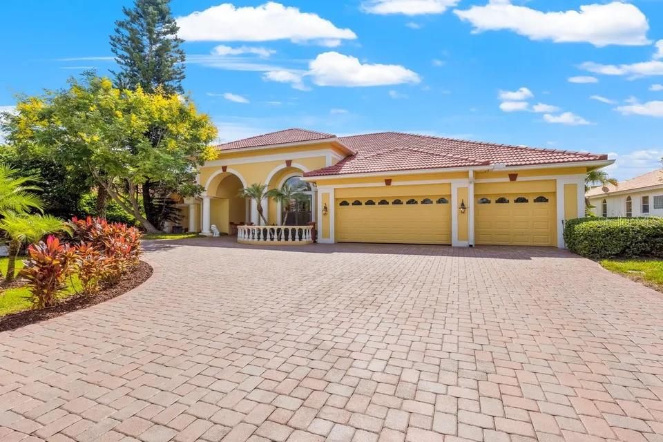 В аренду: $4,950 (4 спален, 3 ванн, 3709 Квадратных фут)