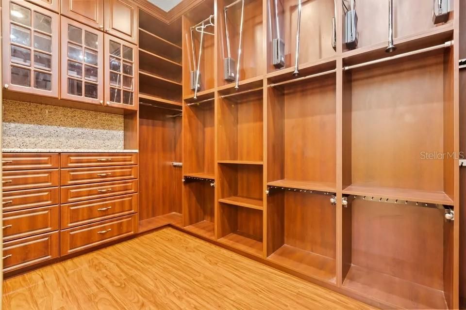 В аренду: $4,950 (4 спален, 3 ванн, 3709 Квадратных фут)