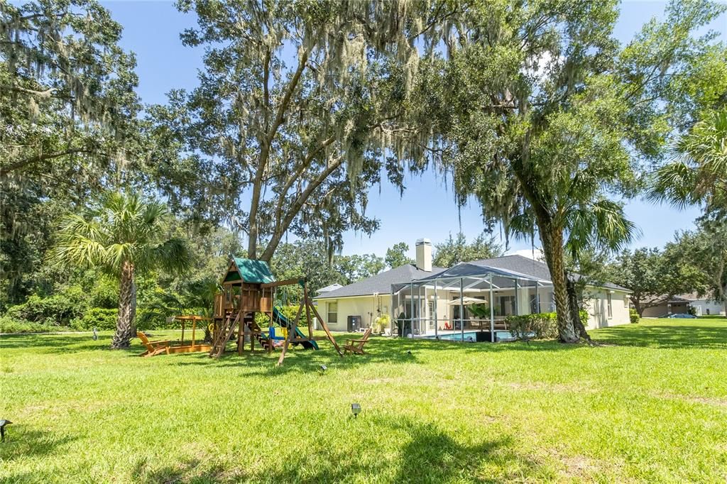 В аренду: $4,200 (4 спален, 3 ванн, 2203 Квадратных фут)