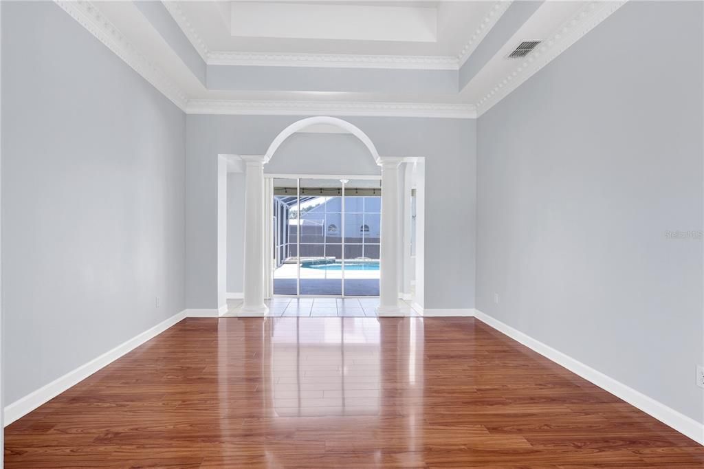 For Sale: $725,000 (4 beds, 4 baths, 3490 Square Feet)