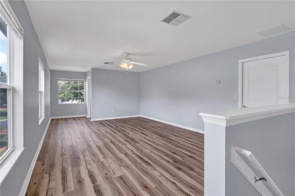 For Sale: $725,000 (4 beds, 4 baths, 3490 Square Feet)