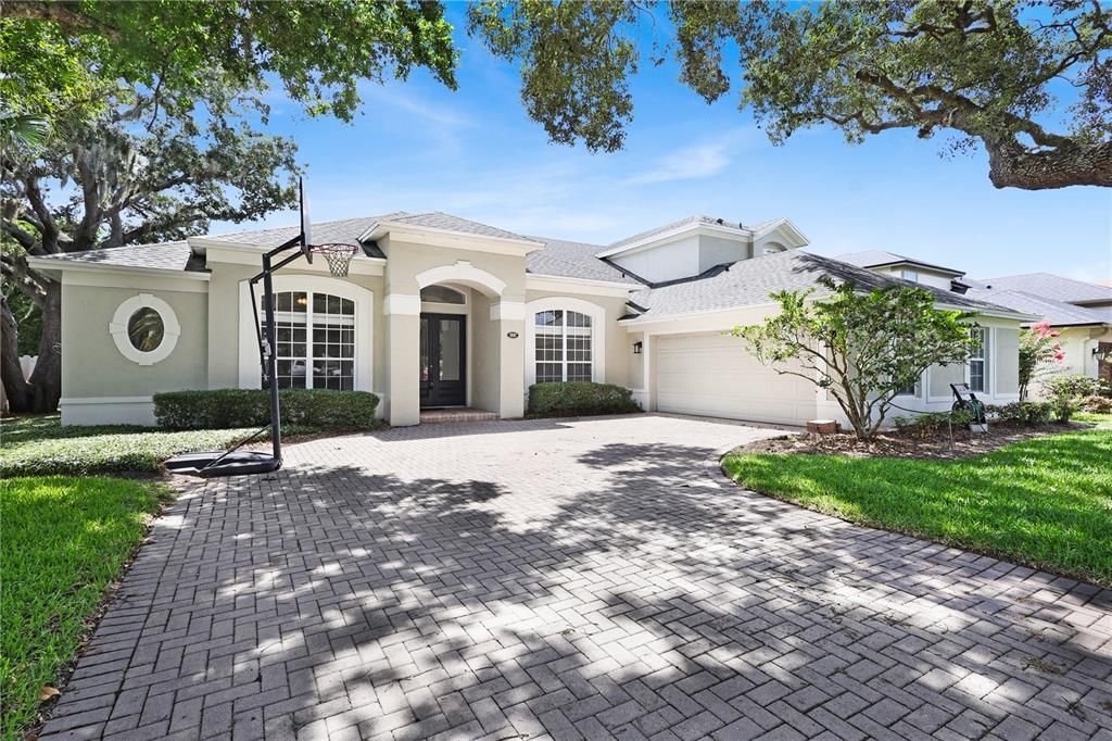For Sale: $725,000 (4 beds, 4 baths, 3490 Square Feet)