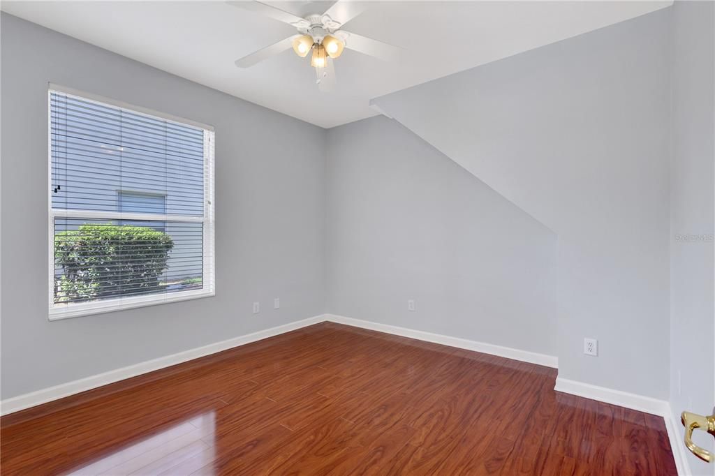 For Sale: $725,000 (4 beds, 4 baths, 3490 Square Feet)