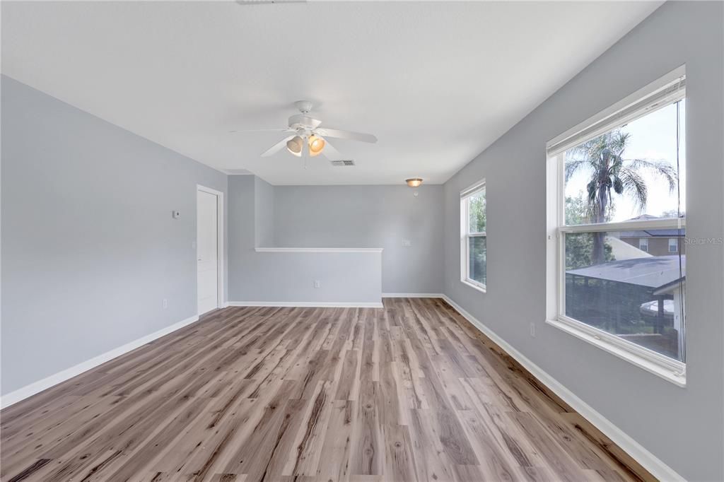 For Sale: $725,000 (4 beds, 4 baths, 3490 Square Feet)