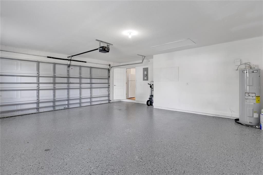 For Sale: $725,000 (4 beds, 4 baths, 3490 Square Feet)