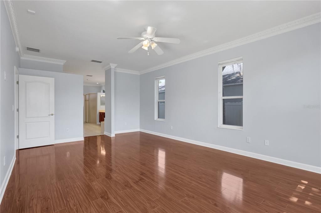 For Sale: $725,000 (4 beds, 4 baths, 3490 Square Feet)