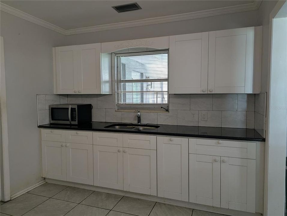 For Sale: $329,000 (4 beds, 2 baths, 1885 Square Feet)