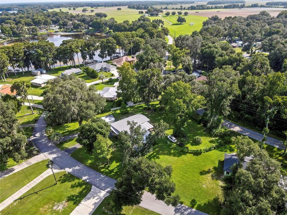 На продажу: $309,000 (4 спален, 2 ванн, 1885 Квадратных фут)