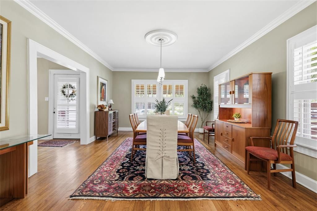For Sale: $1,595,000 (3 beds, 3 baths, 2212 Square Feet)