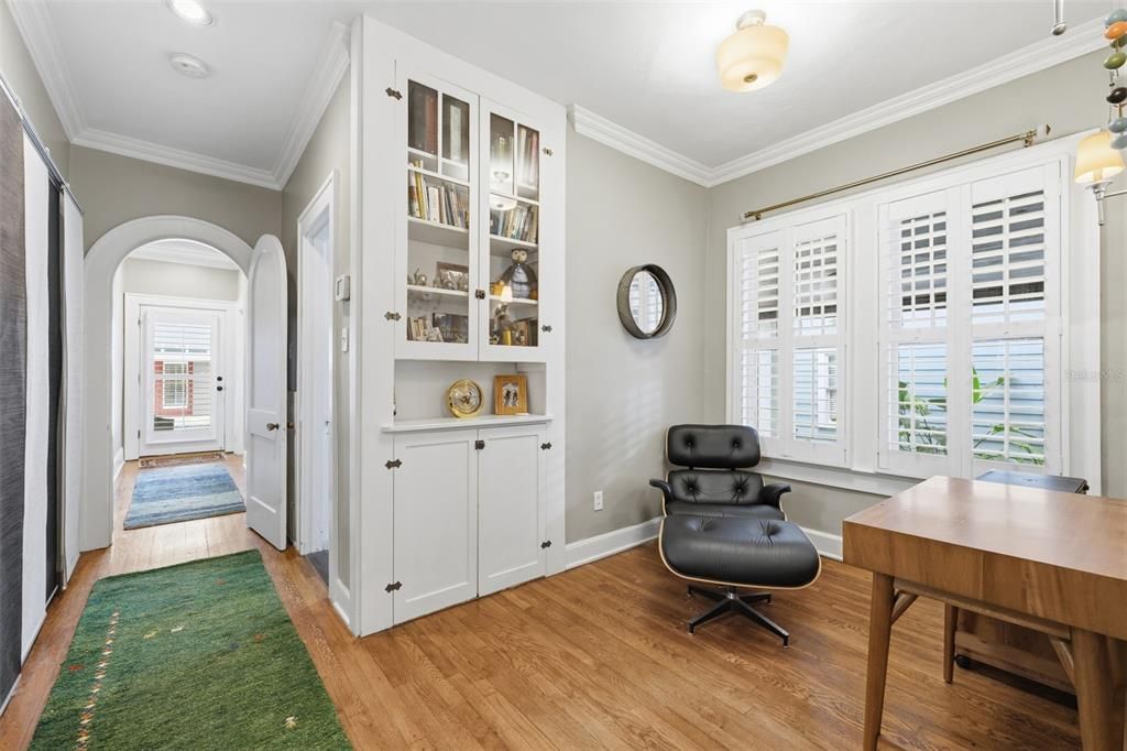 For Sale: $1,595,000 (3 beds, 3 baths, 2212 Square Feet)
