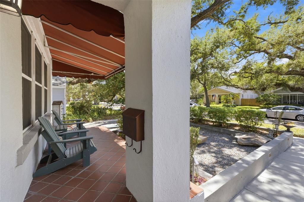For Sale: $1,595,000 (3 beds, 3 baths, 2212 Square Feet)