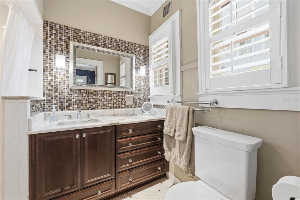 For Sale: $1,595,000 (3 beds, 3 baths, 2212 Square Feet)