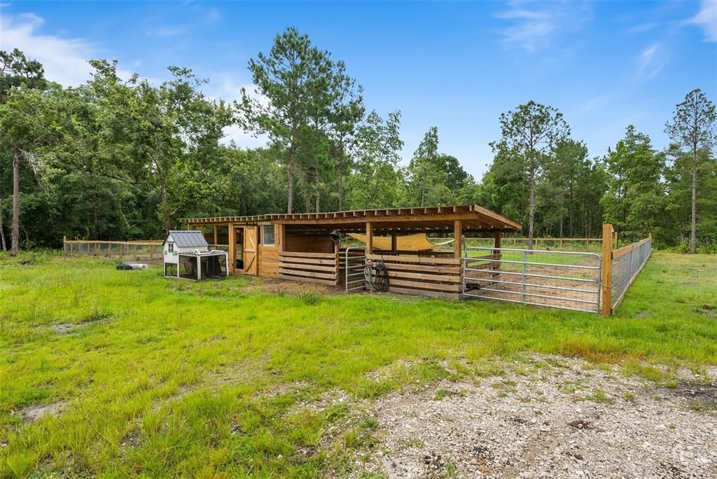 For Sale: $1,000,000 (26.48 acres)
