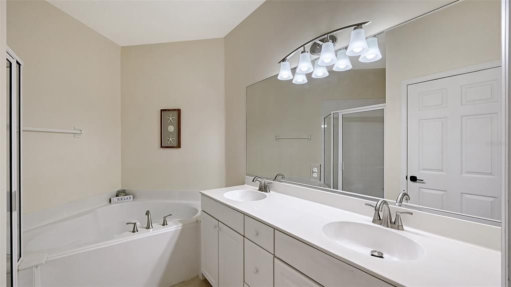 For Rent: $2,750 (3 beds, 2 baths, 2045 Square Feet)