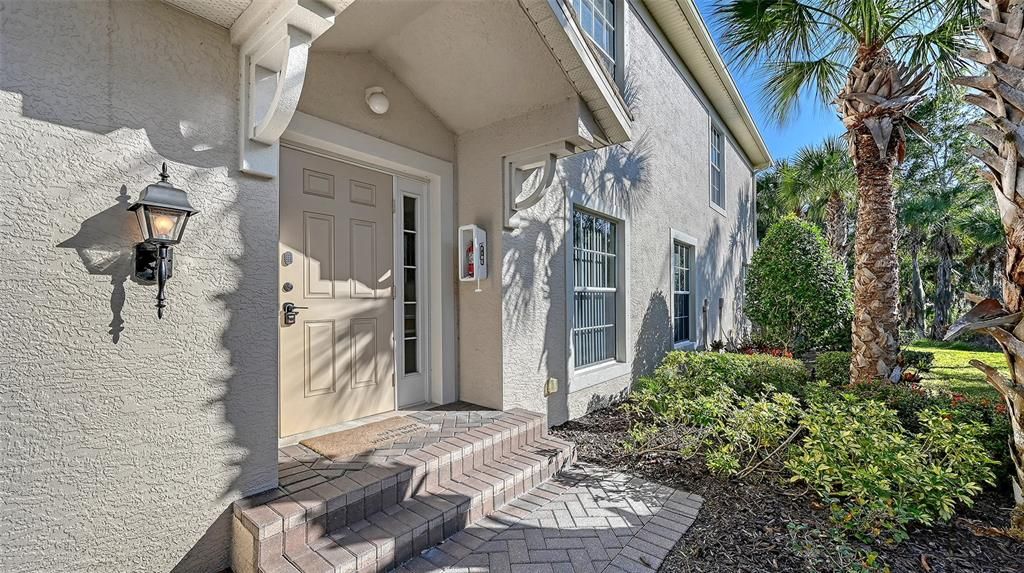 For Rent: $2,750 (3 beds, 2 baths, 2045 Square Feet)