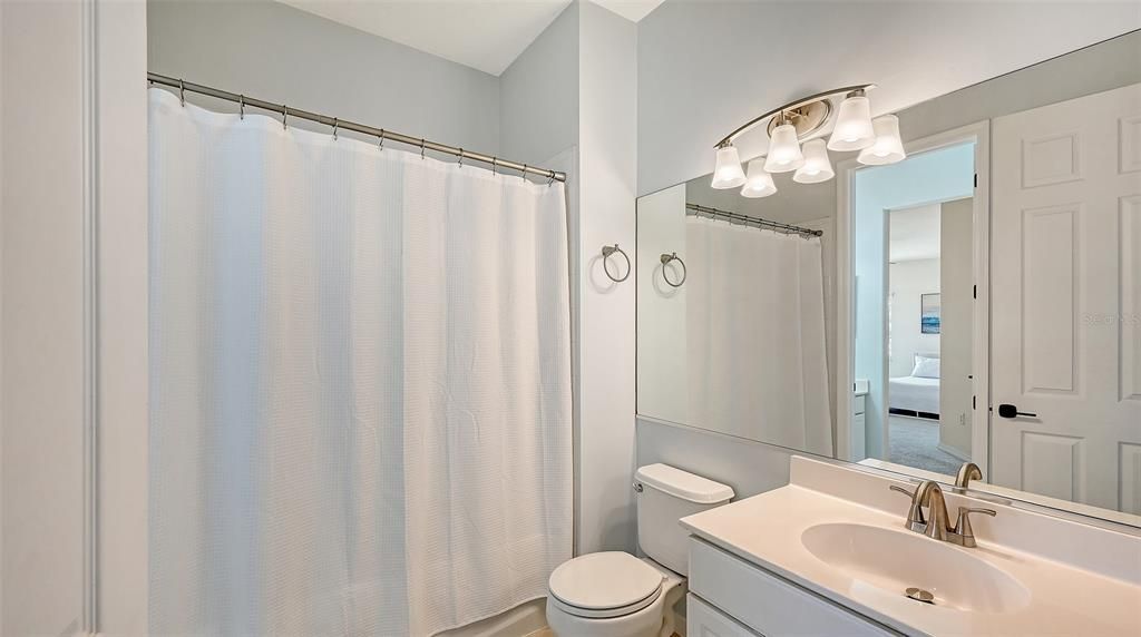 For Rent: $2,750 (3 beds, 2 baths, 2045 Square Feet)