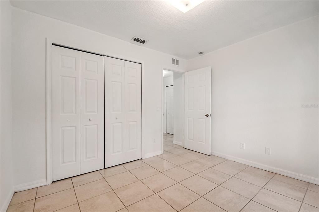 For Sale: $245,000 (3 beds, 2 baths, 1094 Square Feet)
