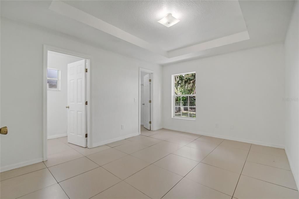 For Sale: $245,000 (3 beds, 2 baths, 1094 Square Feet)