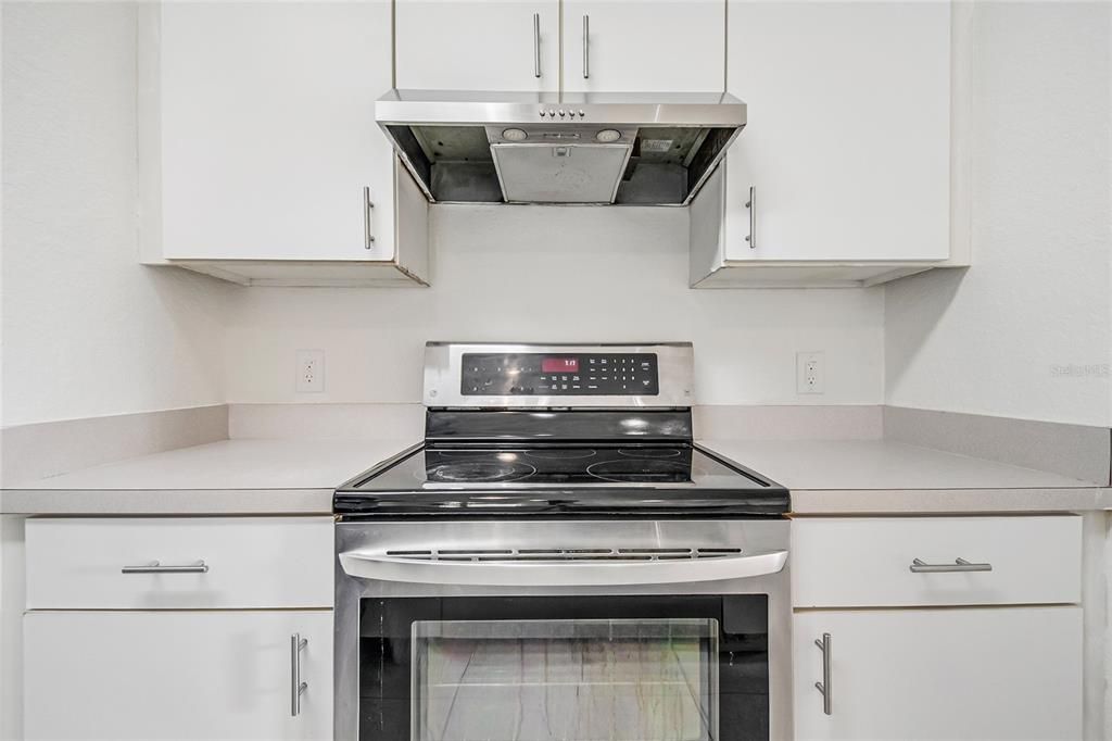 For Sale: $245,000 (3 beds, 2 baths, 1094 Square Feet)