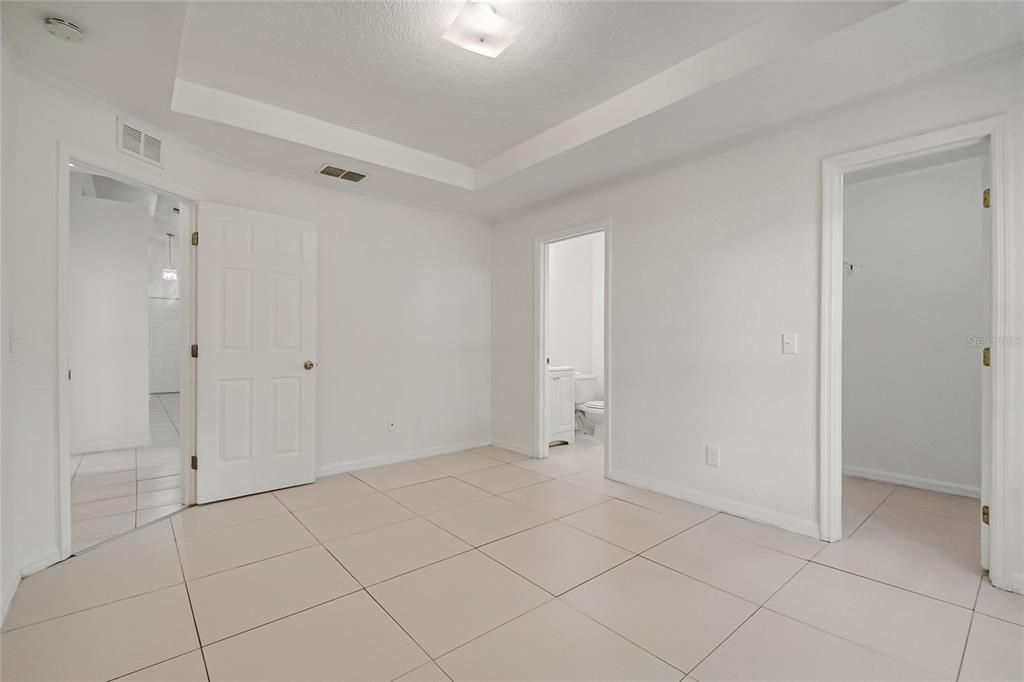 For Sale: $245,000 (3 beds, 2 baths, 1094 Square Feet)
