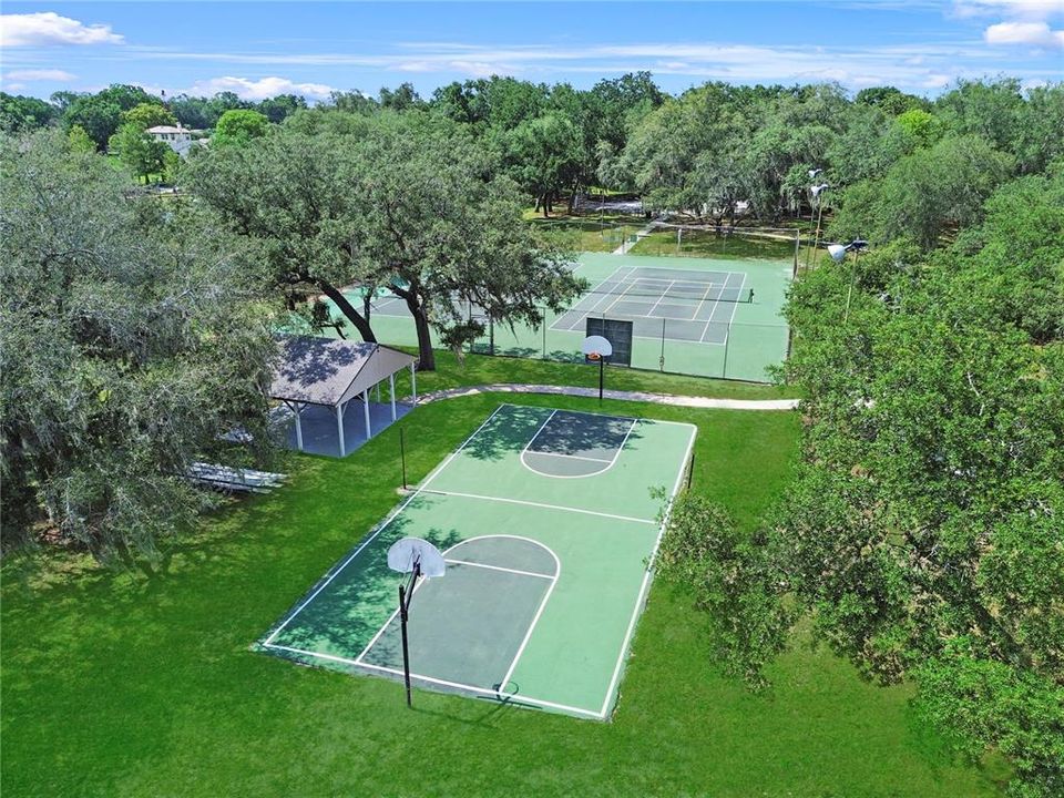 For Sale: $524,900 (3 beds, 2 baths, 1893 Square Feet)
