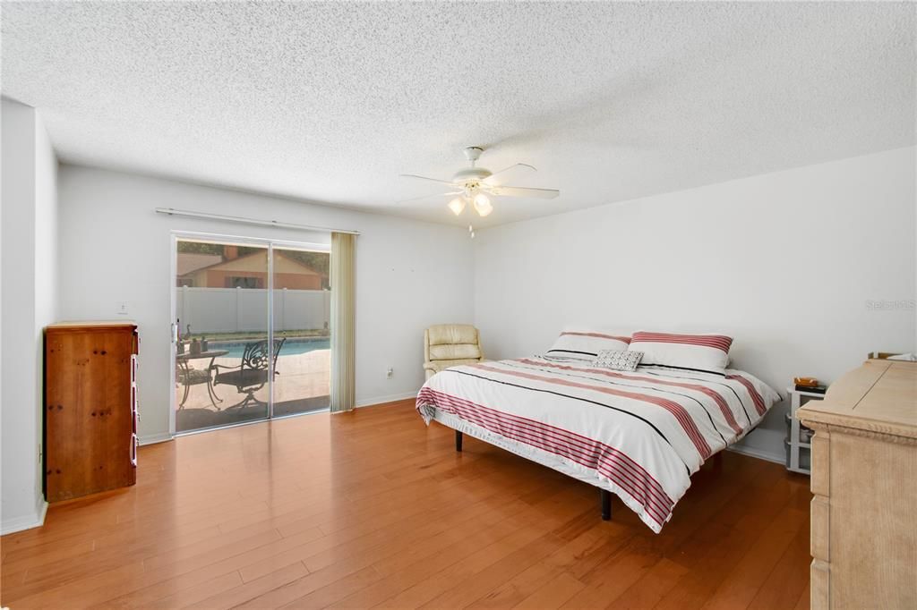 For Sale: $524,900 (3 beds, 2 baths, 1893 Square Feet)
