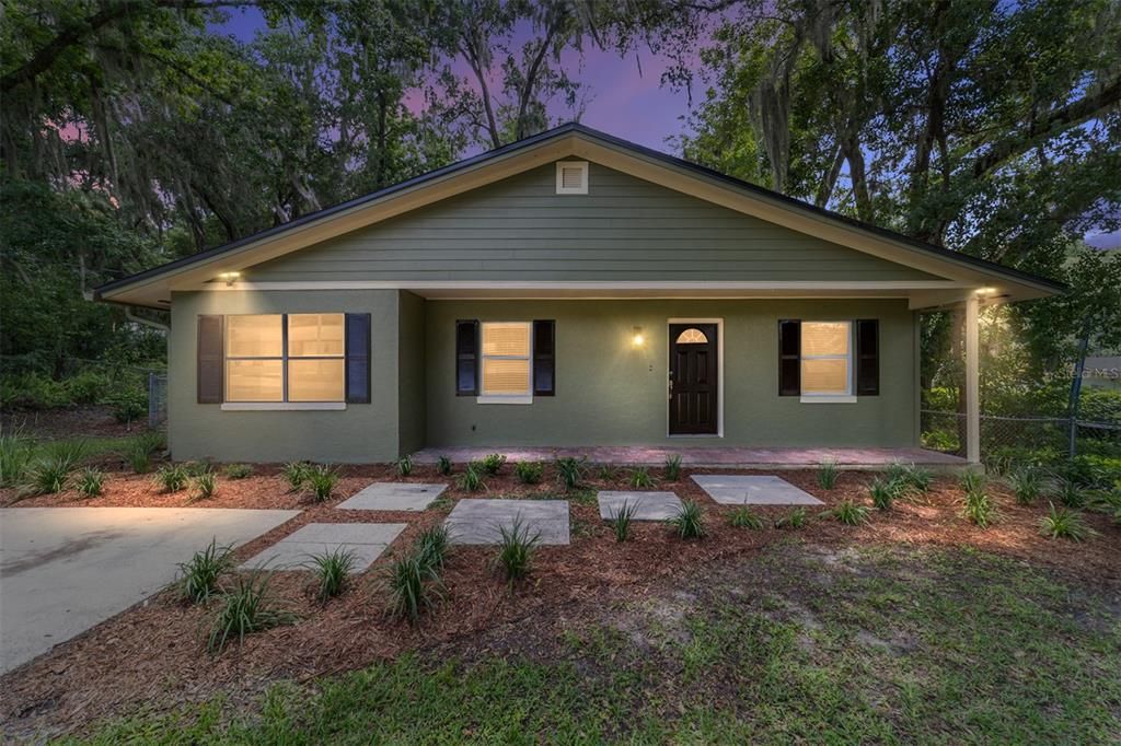 For Sale: $244,900 (3 beds, 2 baths, 1350 Square Feet)