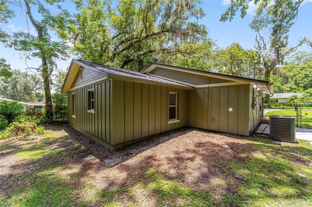For Sale: $244,900 (3 beds, 2 baths, 1350 Square Feet)