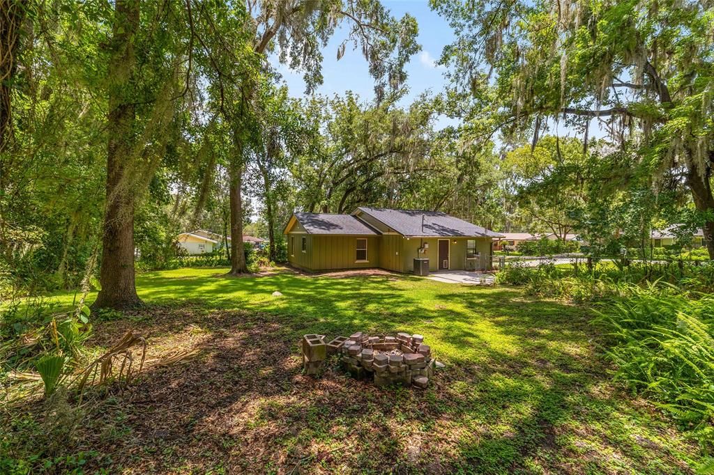 For Sale: $244,900 (3 beds, 2 baths, 1350 Square Feet)